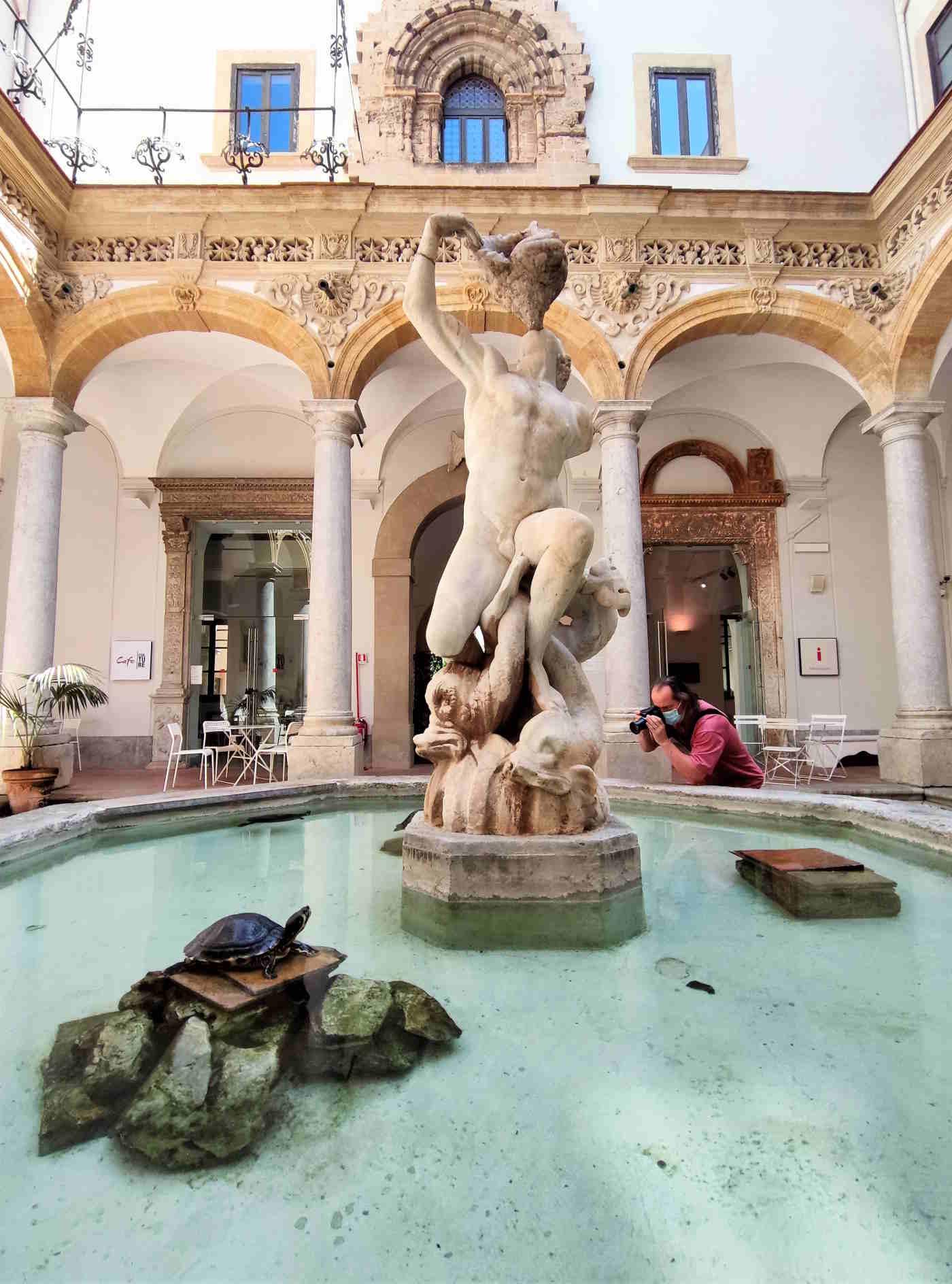 Chiostro Minore del Museo salinas Fontana del Tritoni, fra le cose imperdibili da vedere a Palermo