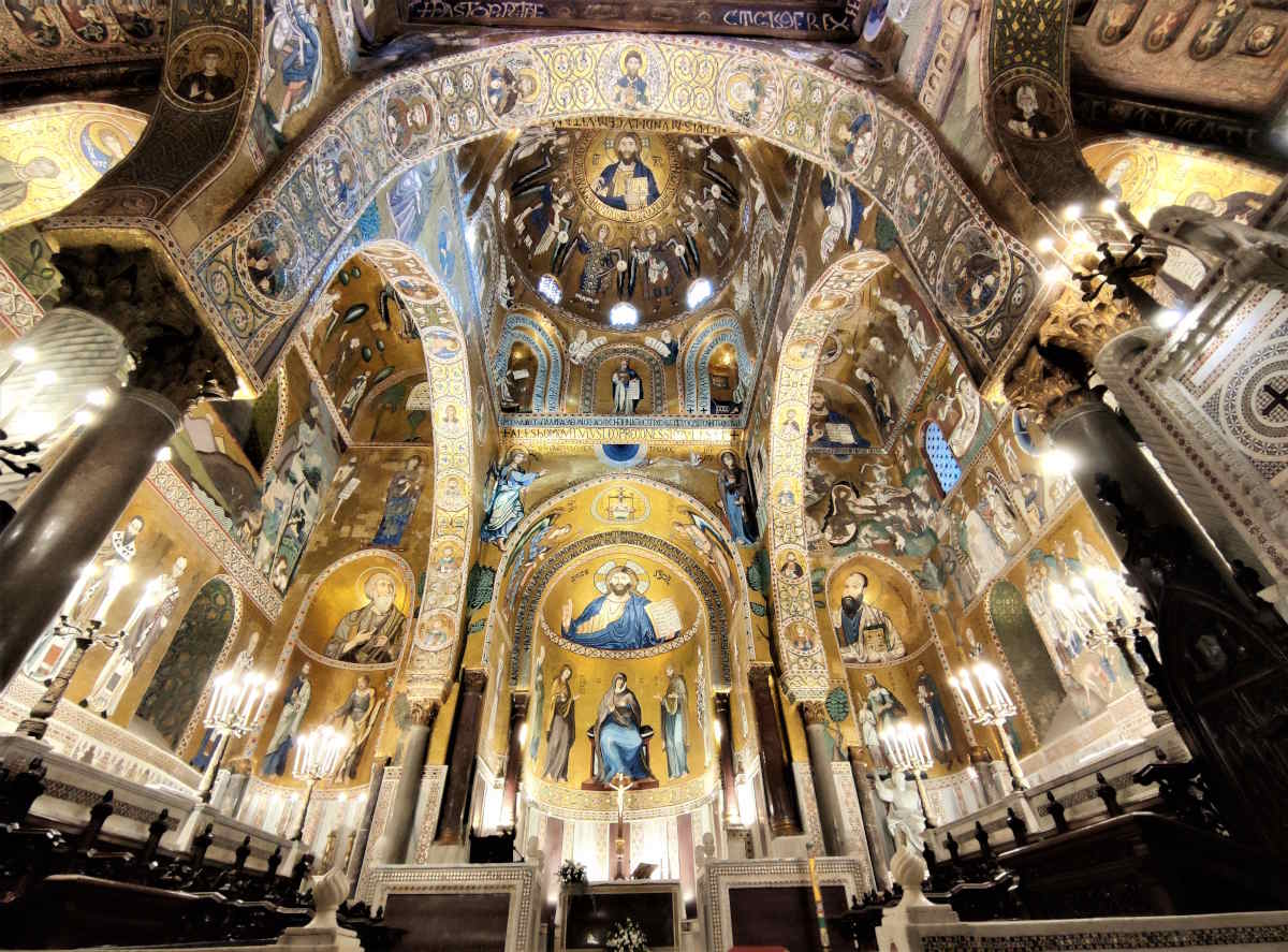 Itinerario arabo-normanno a Palermo: Gli affreschi sopra l'ingresso alla Cappella Palatina