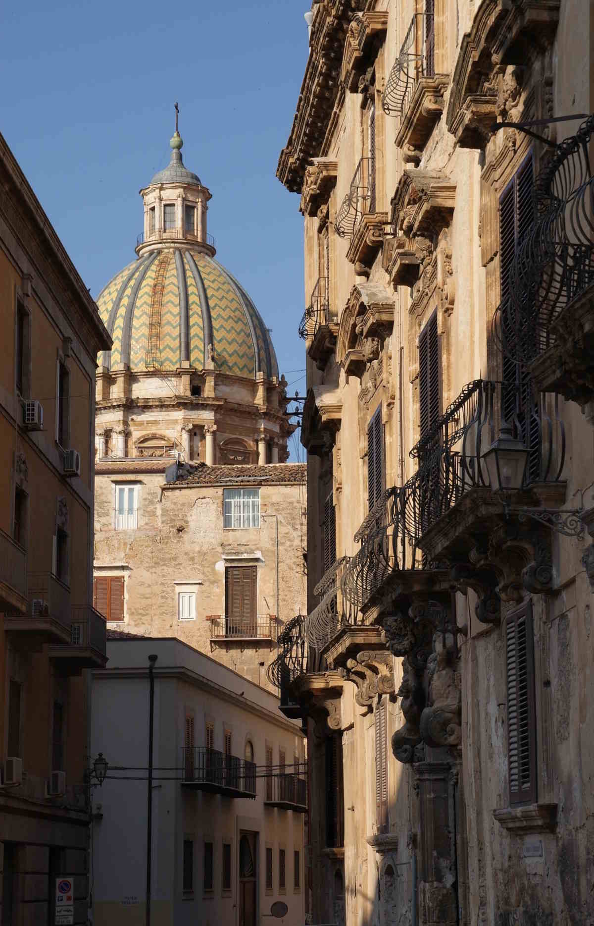 Cosa vedere a Palermo: I diversi stili architettonici passeggiando per i vicoli del centro storico