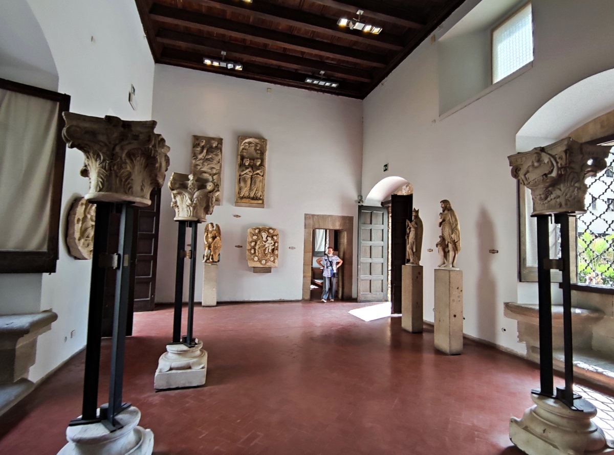 Sale nella Galleria Regionale della Sicilia a Palazzo Abatellis