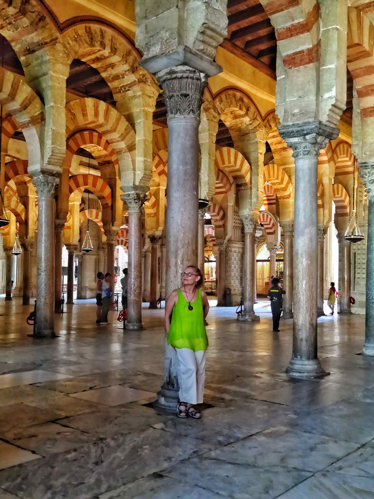 La foresta di Colonne nella Cattedrale-Mezquita: icona della Città delle Tre Culture e Patrimonio UNESCO imperdibile